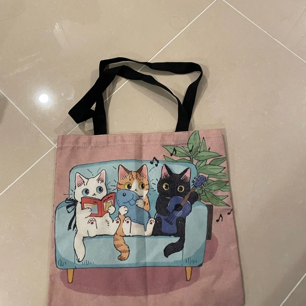 N/A charming cat